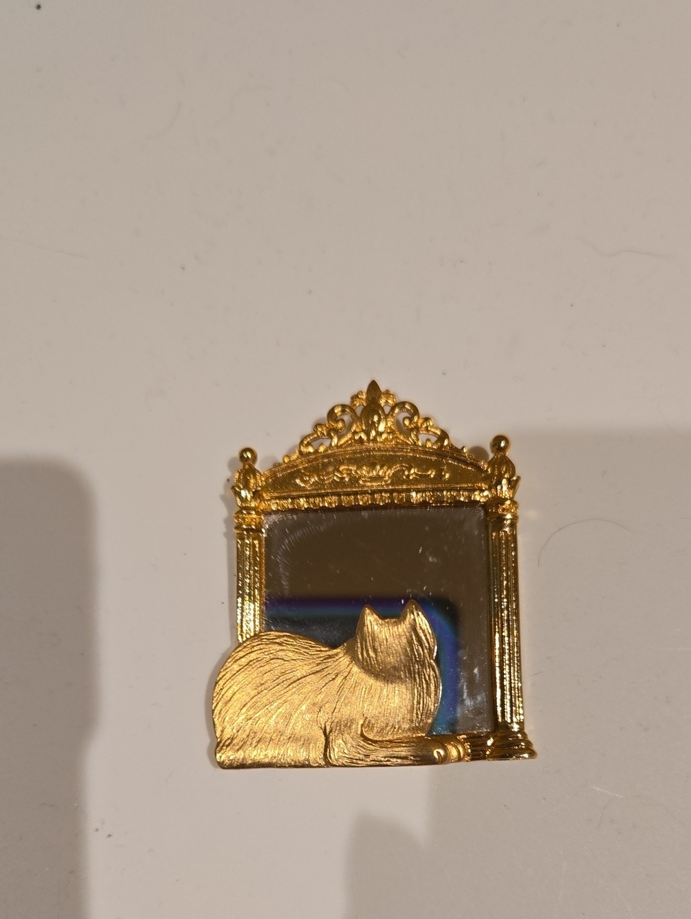 Gold Cat Mirror Broach/Pin Decorative - Gold Cat Accent